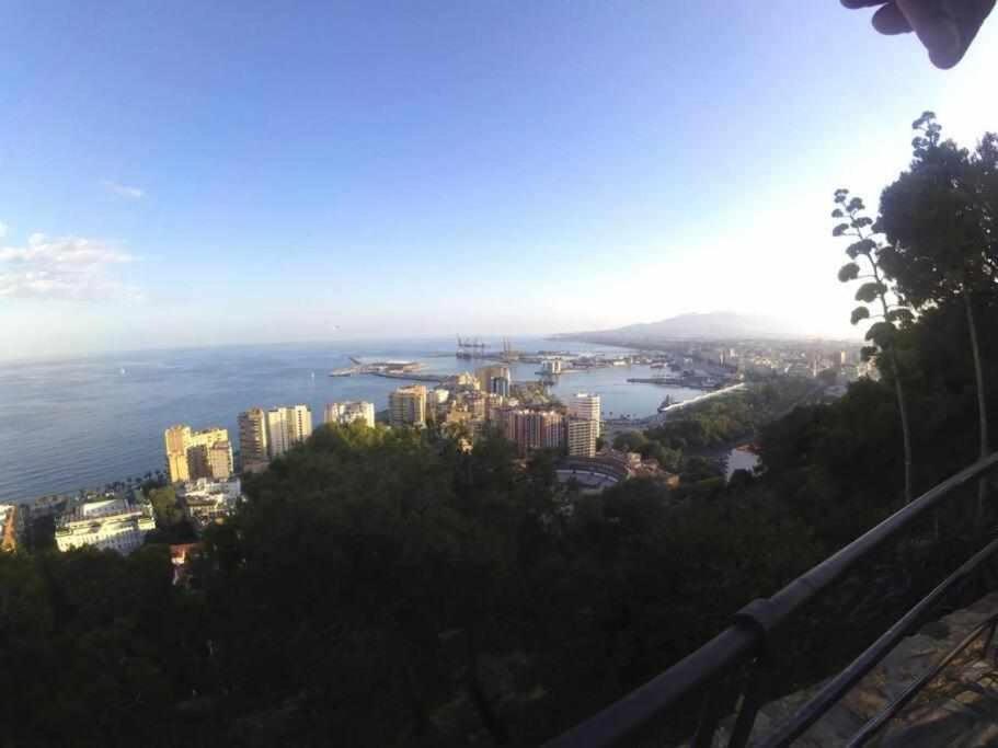 Apartamento En Pleno Centro De Malaga Luaran gambar
