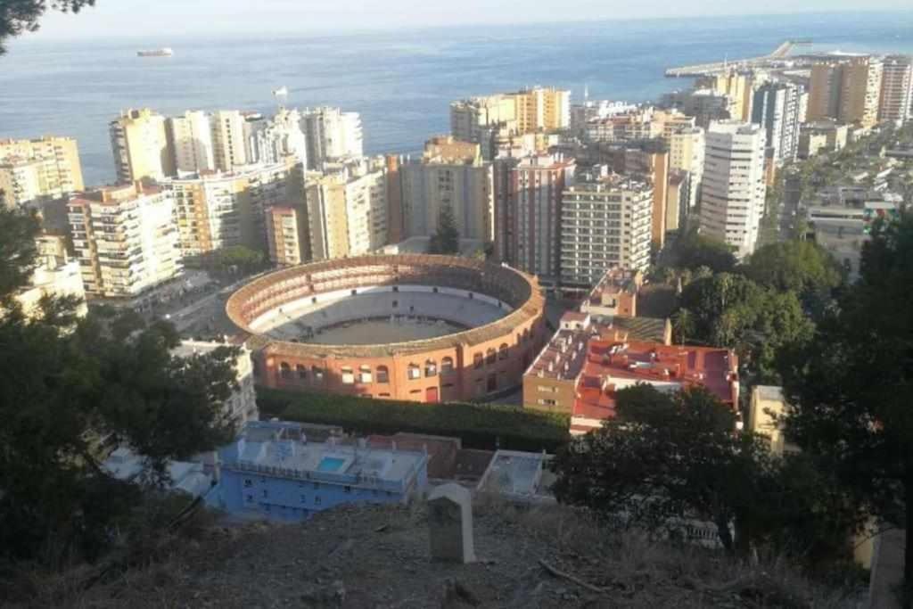 Apartamento En Pleno Centro De Malaga Luaran gambar