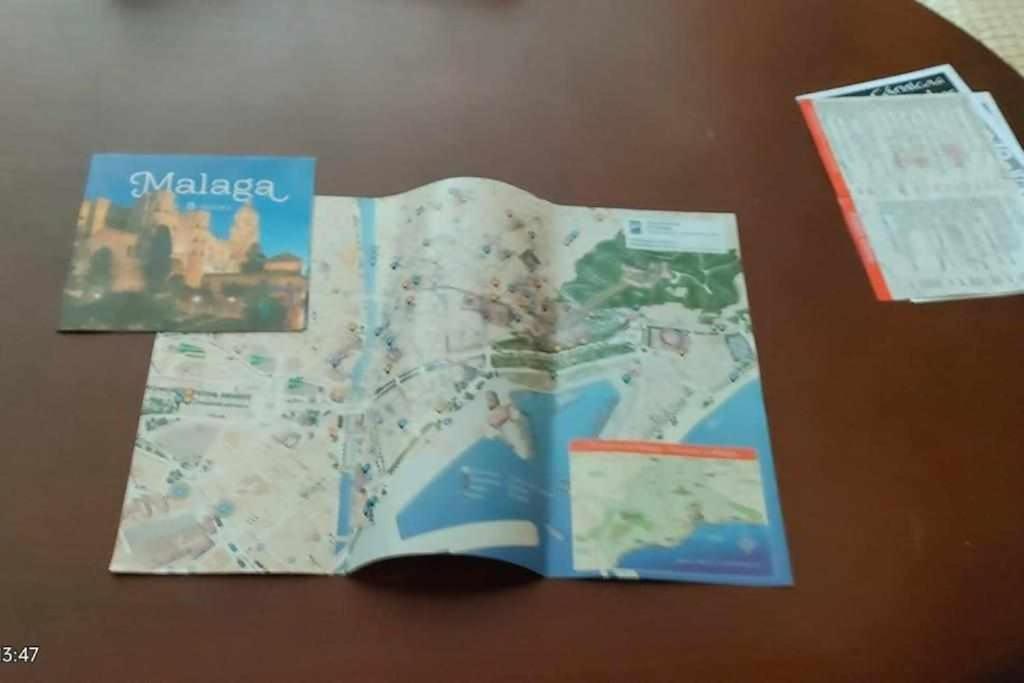 Apartamento En Pleno Centro De Malaga Luaran gambar